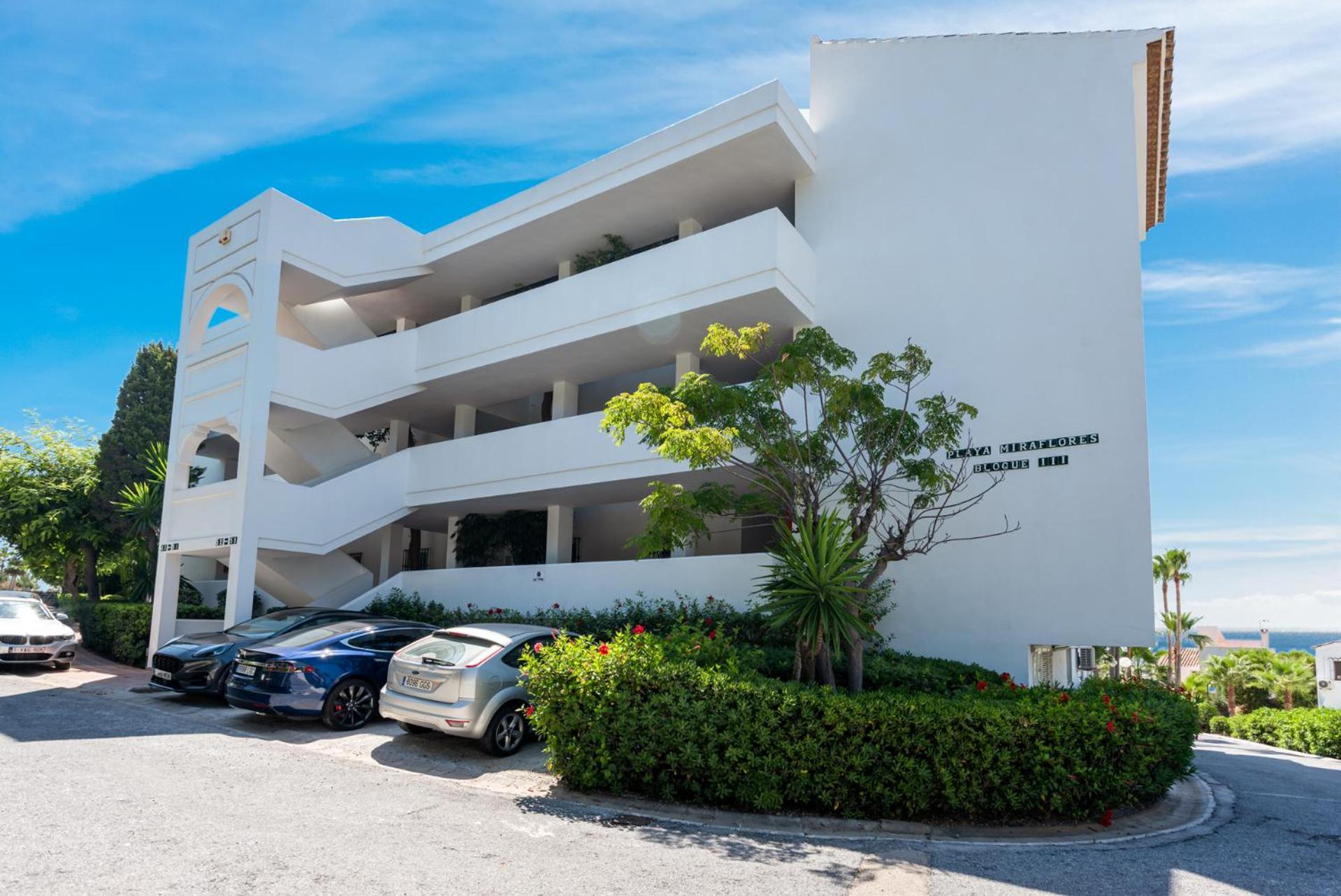 Playa Miraflores Luxury Beachfront Apartment Sitio de Calahonda Εξωτερικό φωτογραφία