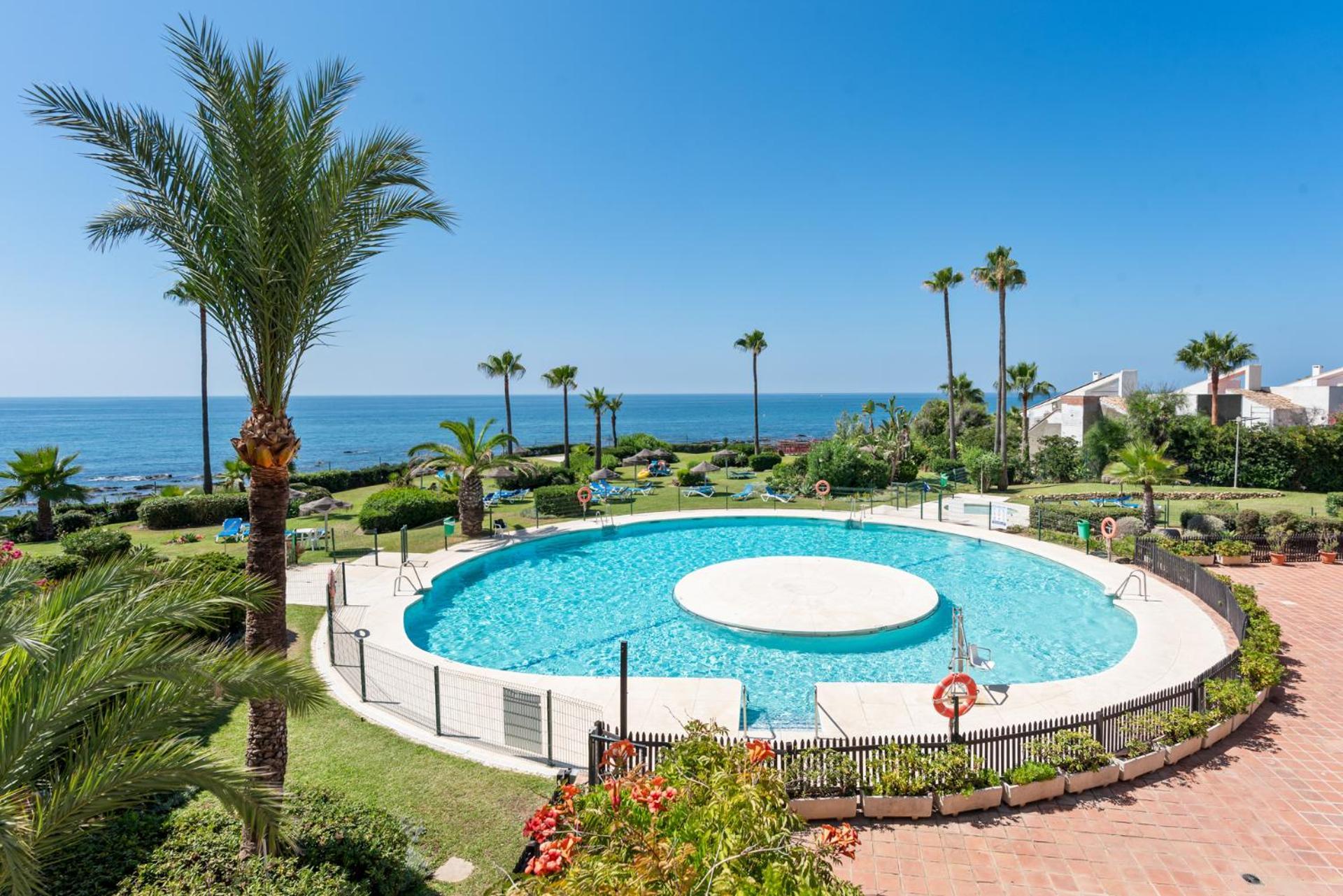 Playa Miraflores Luxury Beachfront Apartment Sitio de Calahonda Εξωτερικό φωτογραφία